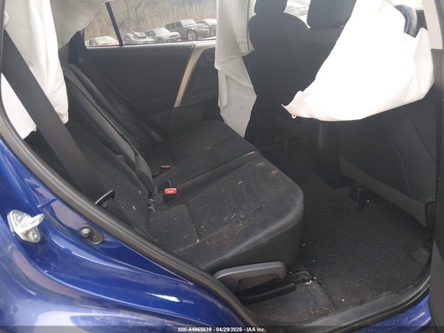 44965639 :رقم المزاد ، 2T3BFREV2FW341758 vin ، 2015 Toyota Rav4 Le مزاد بيع