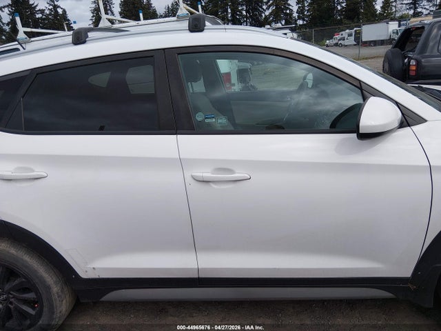 KM8J3CA44HU391488 Hyundai TUCSON SE