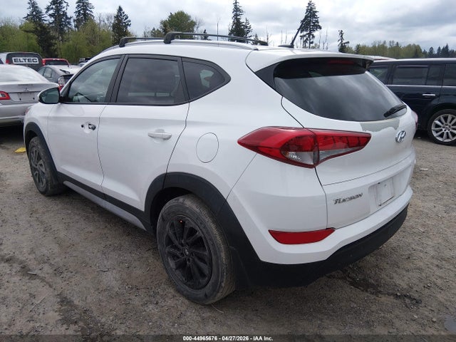 KM8J3CA44HU391488 Hyundai TUCSON SE