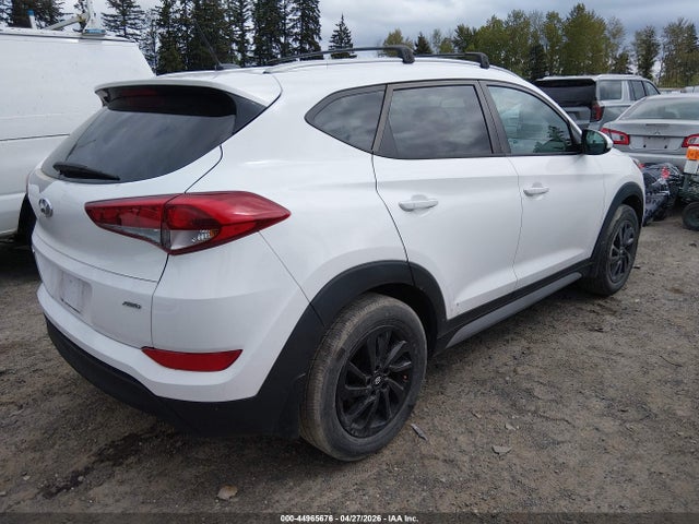 KM8J3CA44HU391488 Hyundai TUCSON SE