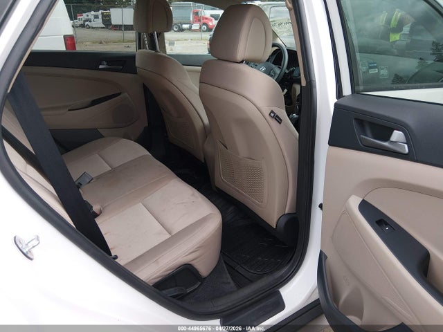 KM8J3CA44HU391488 Hyundai TUCSON SE