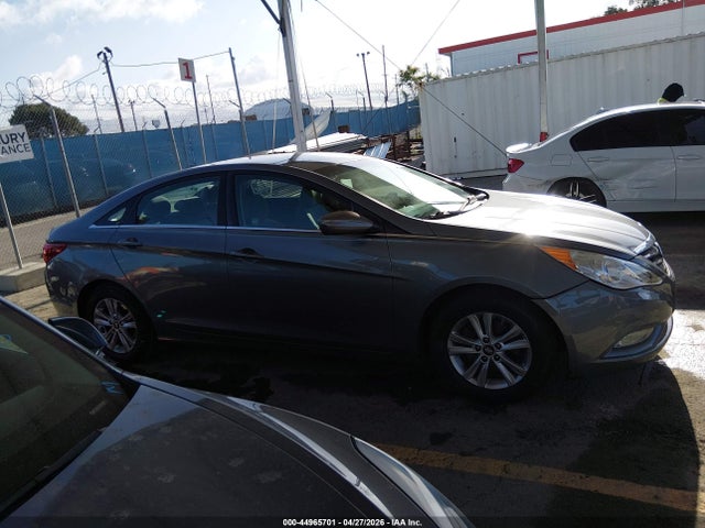 44965701 :رقم المزاد ، 5NPEB4AC2DH757829 vin ، 2013 Hyundai Sonata Gls مزاد بيع