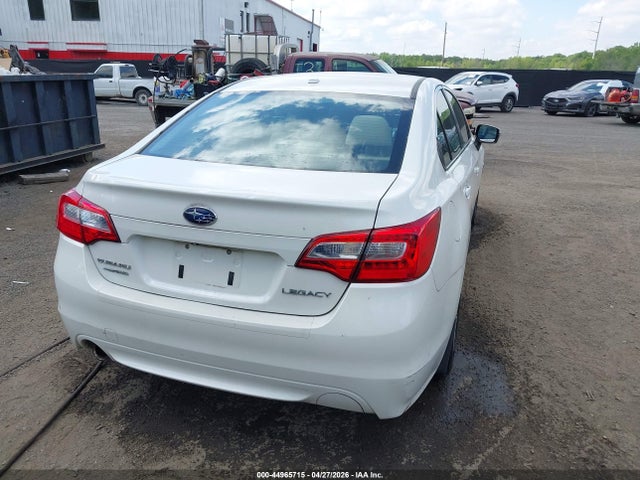 2015 Subaru Legacy 2.5i Premium მანქანა იყიდება აუქციონზე, vin: 4S3BNBF65F3053611, აუქციონის ნომერი: 44965715