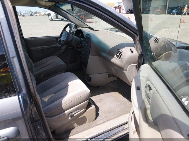 44965746 :رقم المزاد ، 1B4GP443X2B528865 vin ، 2002 Dodge Grand Caravan Sport مزاد بيع