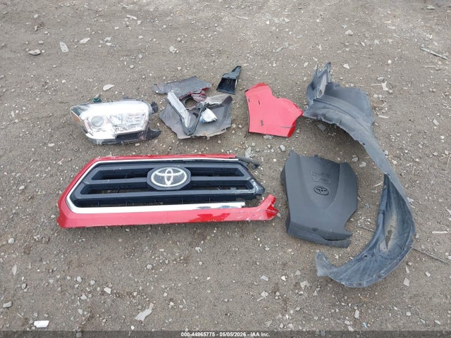 2021 Toyota Tacoma Sr5 V6 მანქანა იყიდება აუქციონზე, vin: 3TYRZ5CN0MT009922, აუქციონის ნომერი: 44965775