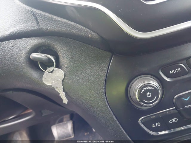 Продажа на аукционе авто 2019 Jeep Cherokee North, vin: 1C4PJMCB3KD279715, номер лота: 44965787