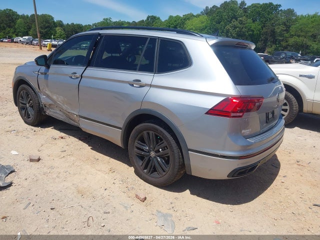 Продажа на аукционе авто 2022 Volkswagen Tiguan 2.0t Se R-line Black, vin: 3VV8B7AX2NM117814, номер лота: 44965827