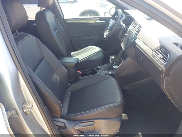 Продажа на аукционе авто 2022 Volkswagen Tiguan 2.0t Se R-line Black, vin: 3VV8B7AX2NM117814, номер лота: 44965827