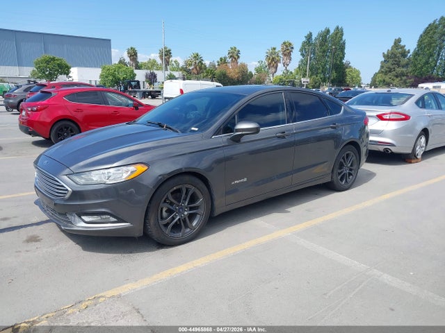 Ford Fusion Hybrid Se 2018 3FA6P0LU7JR139070 Image 2