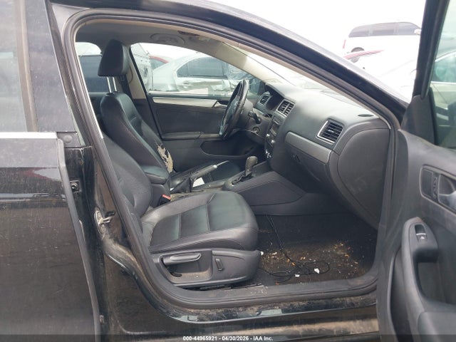 44965921 :رقم المزاد ، 3VWDP7AJ7DM433151 vin ، 2013 Volkswagen Jetta 2.5l Se مزاد بيع