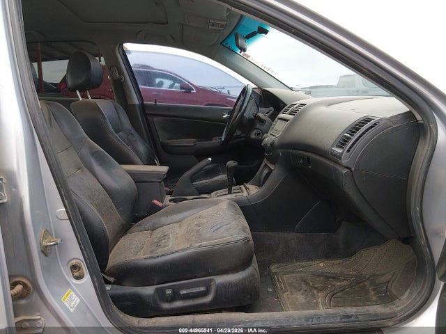 Auction sale of the 2003 Honda Accord 3.0 Ex, vin: 1HGCM66553A093444, lot number: 44965941
