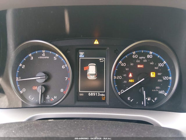Toyota RAV4 LE 2018 JTMZFREV1JJ151097 Image 7