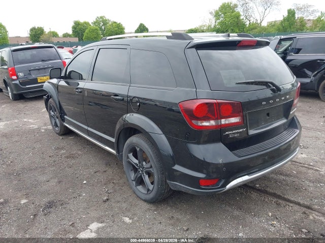 Dodge Journey Crossroad 2020 3C4PDCGB4LT267662 Image 3