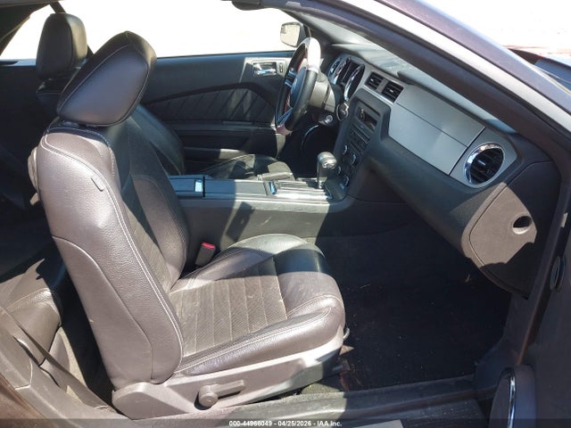2012 Ford Mustang V6 Premium მანქანა იყიდება აუქციონზე, vin: 1ZVBP8EM1C5230620, აუქციონის ნომერი: 44966049