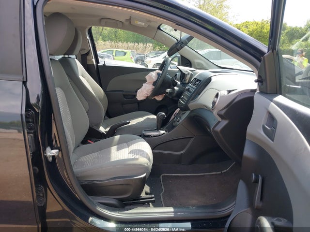 2015 Chevrolet Sonic Ls Auto მანქანა იყიდება აუქციონზე, vin: 1G1JA5SG9F4118647, აუქციონის ნომერი: 44966054