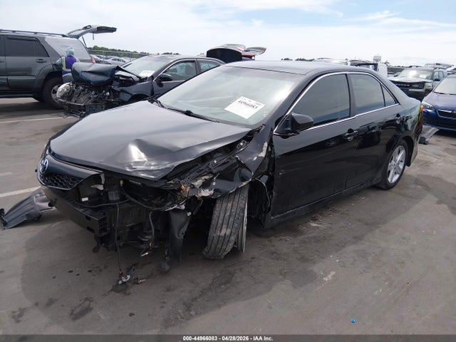 44966083 :رقم المزاد ، 4T1BF1FK1CU160757 vin ، 2012 Toyota Camry Se مزاد بيع