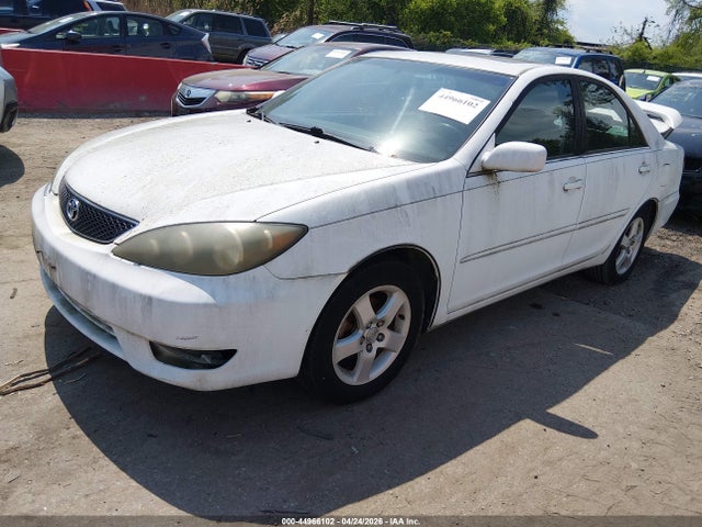 2005 Toyota Camry Se მანქანა იყიდება აუქციონზე, vin: 4T1BE32K25U405105, აუქციონის ნომერი: 44966102