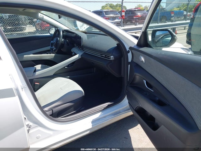 Aukcja sprzedaży 2022 Hyundai Elantra Limited, vin: 5NPLP4AG7NH074084, numer aukcji: 44966130