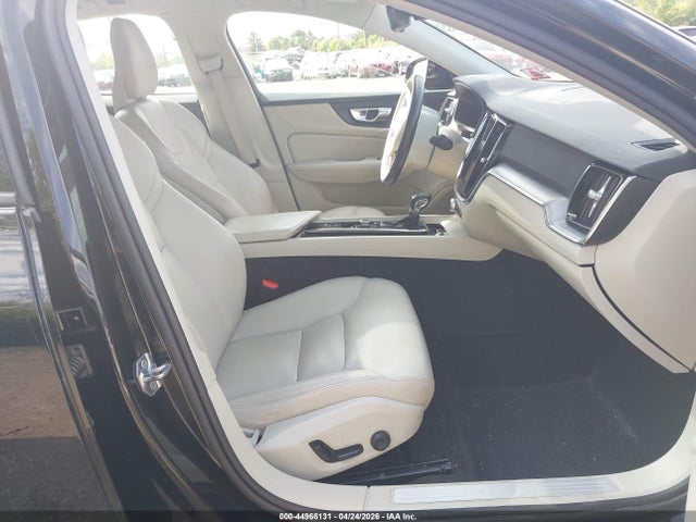 Aukcja sprzedaży 2020 Volvo S60 T5 Momentum, vin: 7JR102FK6LG042663, numer aukcji: 44966131