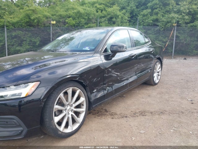 Aukcja sprzedaży 2020 Volvo S60 T5 Momentum, vin: 7JR102FK6LG042663, numer aukcji: 44966131