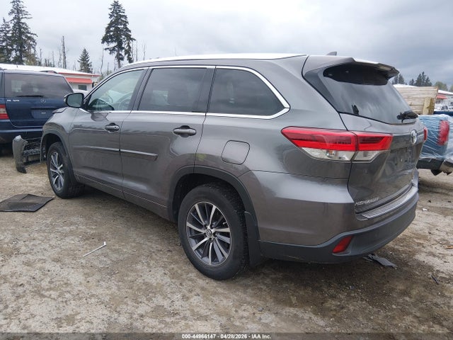 Toyota Highlander Xle 2017 5TDJZRFH3HS512565 Image 3