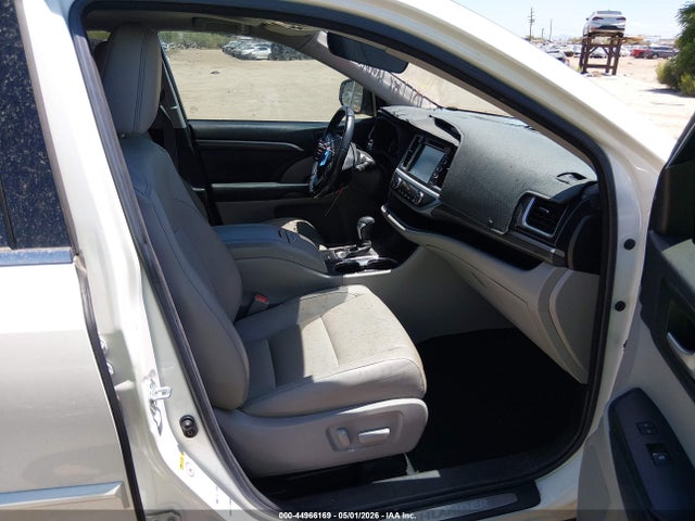 Toyota Highlander Limited Platinum 2017 5TDDZRFH1HS454579 Image 5