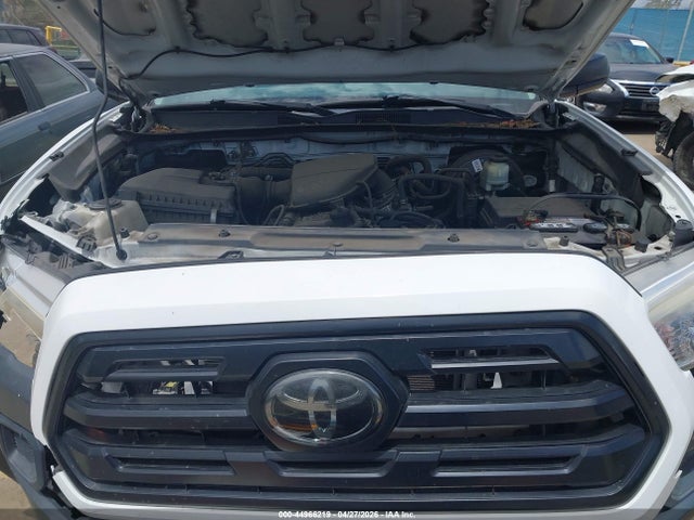 5TFRX5GN5JX106468 Toyota Tacoma Sr