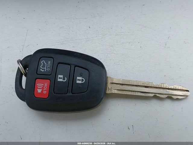 Продаж на аукціоні авто 2015 Toyota Rav4 Xle, vin: JTMWFREV2FJ053366, номер лоту: 44966236