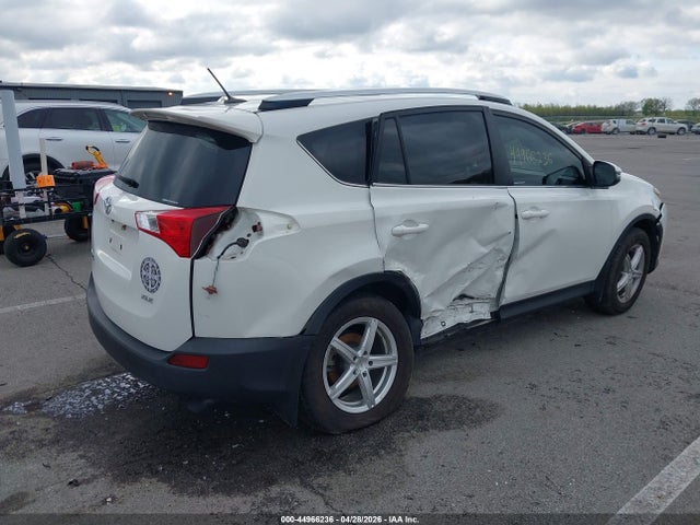 Продаж на аукціоні авто 2015 Toyota Rav4 Xle, vin: JTMWFREV2FJ053366, номер лоту: 44966236