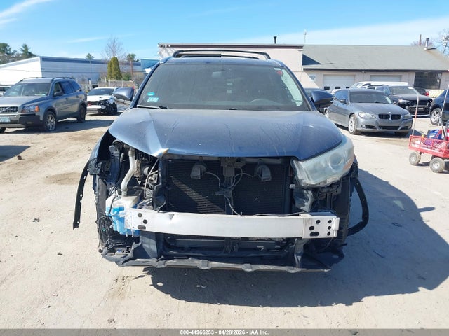 Продажа на аукционе авто 2014 Toyota Highlander Xle V6, vin: 5TDJKRFH5ES024167, номер лота: 44966253