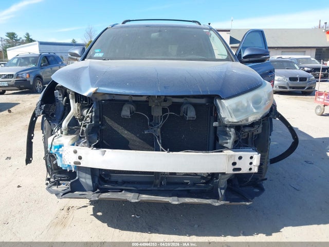 Продажа на аукционе авто 2014 Toyota Highlander Xle V6, vin: 5TDJKRFH5ES024167, номер лота: 44966253