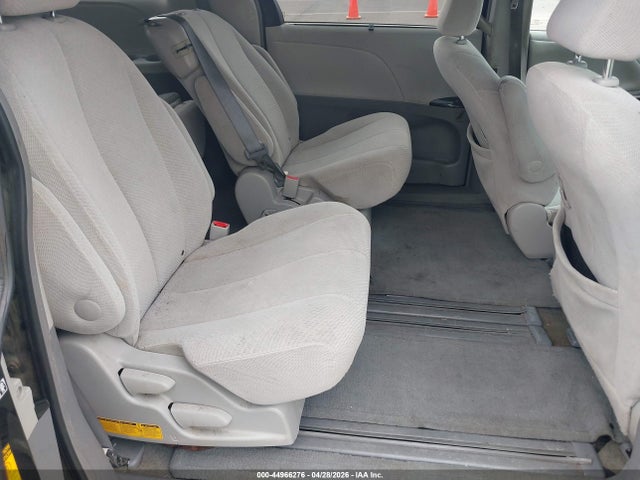 Продажа на аукционе авто 2014 Toyota Sienna Le V6 8 Passenger, vin: 5TDKK3DC5ES453057, номер лота: 44966276