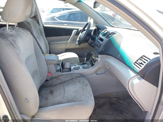 44966282 :رقم المزاد ، 5TDZK3EH4AS001684 vin ، 2010 Toyota Highlander Base V6 مزاد بيع