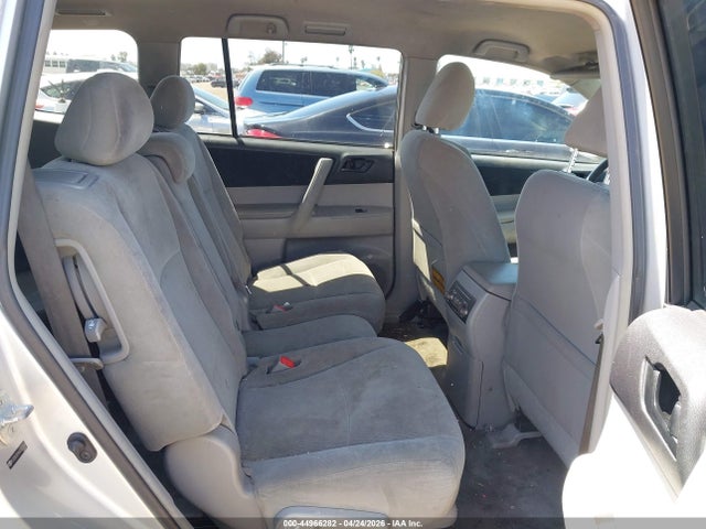 44966282 :رقم المزاد ، 5TDZK3EH4AS001684 vin ، 2010 Toyota Highlander Base V6 مزاد بيع