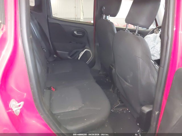 Jeep Renegade Latitude 4x4 2017 ZACCJBBB9HPE94661 Image 8