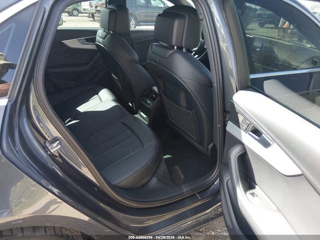 Продажа на аукционе авто 2017 Audi A4 2.0t Premium, vin: WAUENAF47HN022175, номер лота: 44966296
