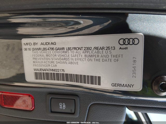 Продажа на аукционе авто 2017 Audi A4 2.0t Premium, vin: WAUENAF47HN022175, номер лота: 44966296