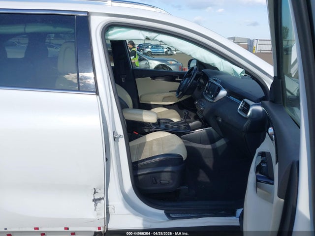 Продажа на аукционе авто 2016 Kia Sorento 3.3l Sxl, vin: 5XYPKDA53GG155110, номер лота: 44966304