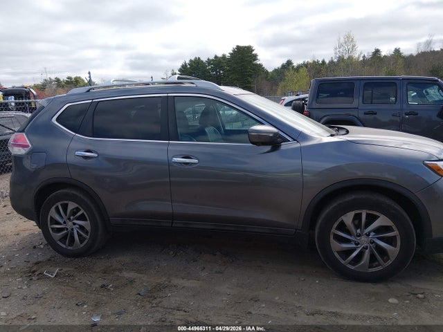 5N1AT2MV7FC795905 Nissan Rogue Sl