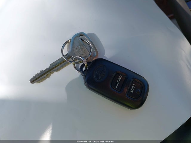 2004 Toyota Corolla Le მანქანა იყიდება აუქციონზე, vin: 1NXBR32E04Z340090, აუქციონის ნომერი: 44966313