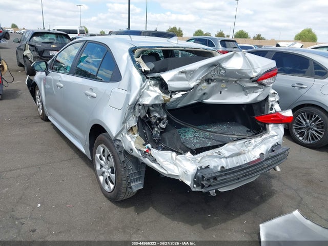 5YFB4MDE7SP269731 Toyota COROLLA LE