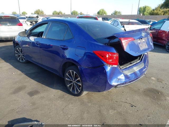 Toyota COROLLA SE 2017 5YFBURHE7HP684404 Image 3