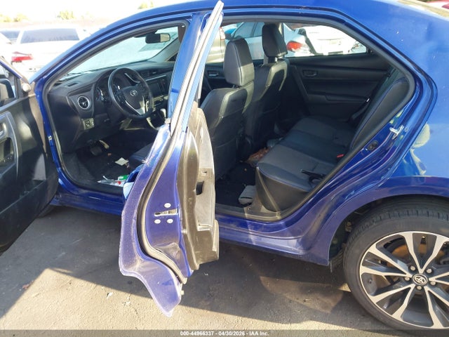 Toyota COROLLA SE 2017 5YFBURHE7HP684404 Image 8