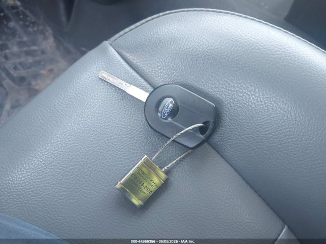 Ford Transit-250 2017 1FTYR2CM3HKA16342 Image 11