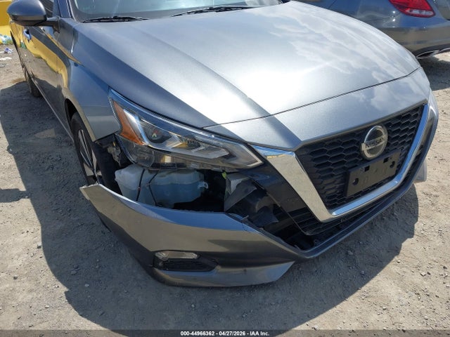 1N4BL4DV0NN320979 Nissan Altima Sv Fwd
