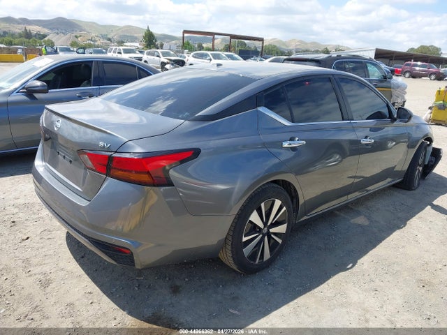 1N4BL4DV0NN320979 Nissan Altima Sv Fwd
