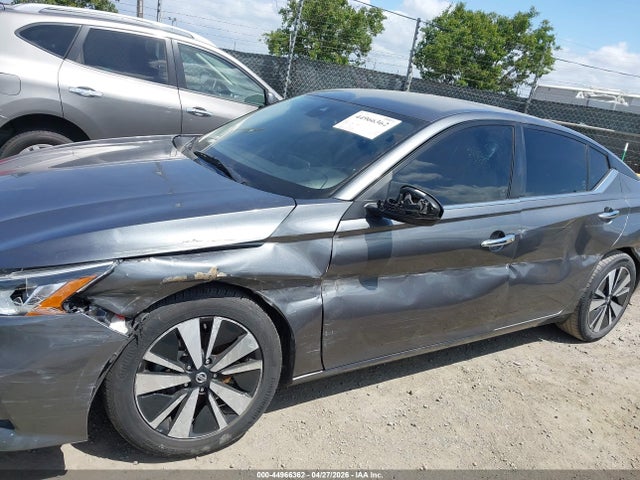 1N4BL4DV0NN320979 Nissan Altima Sv Fwd