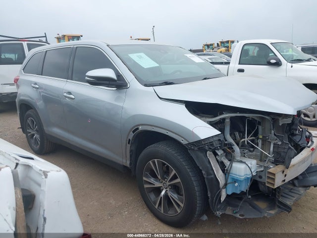 44966372 :رقم المزاد ، 5TDZZRFH9KS289815 vin ، 2019 Toyota Highlander Le Plus مزاد بيع