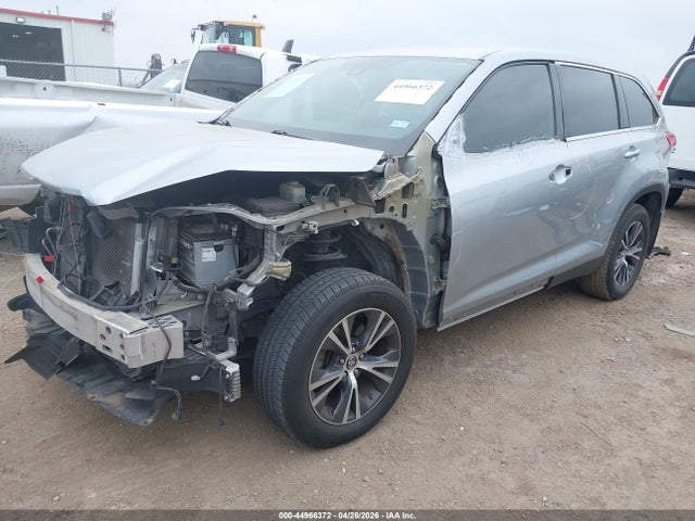 44966372 :رقم المزاد ، 5TDZZRFH9KS289815 vin ، 2019 Toyota Highlander Le Plus مزاد بيع