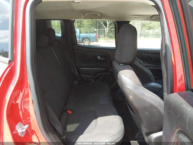 ZACCJABB1JPH85929 Jeep Renegade Latitude